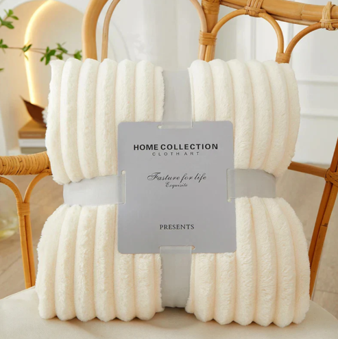 Szeroki Pasiasty Koc Flanelowy z Polaru