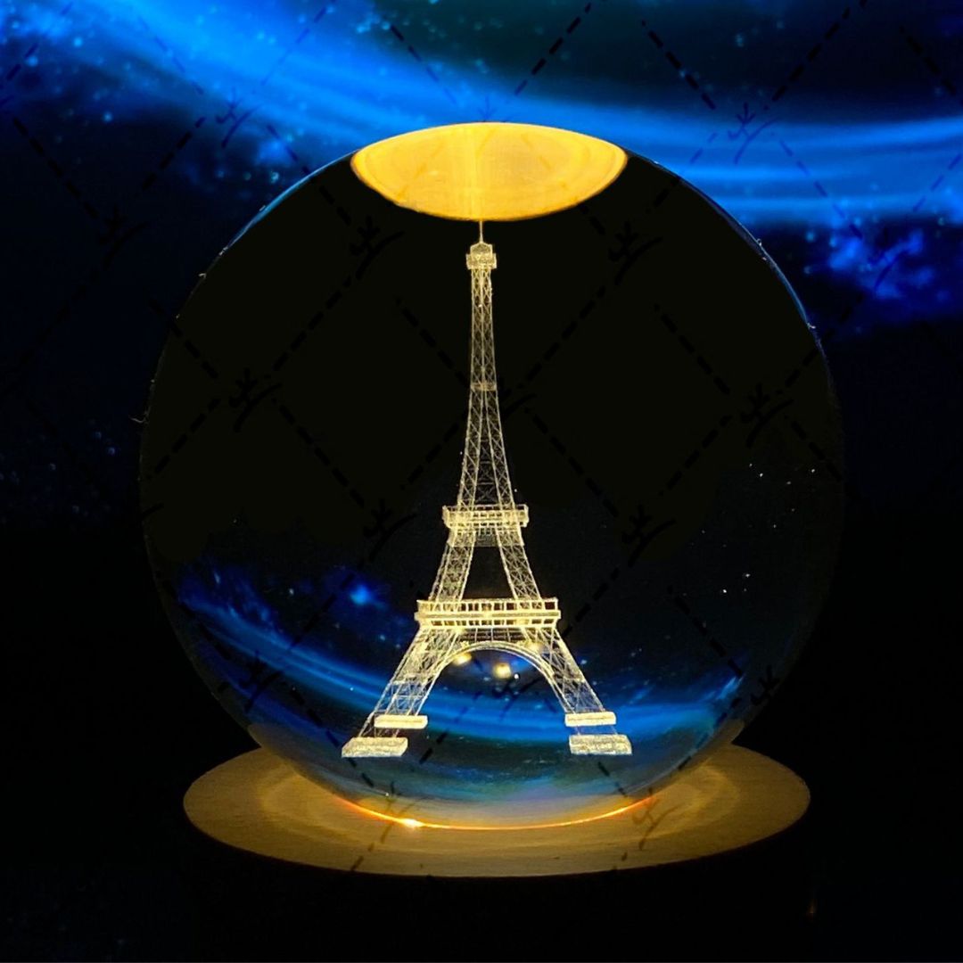 Kryształowa Kula z Podświetlanym Księżycem