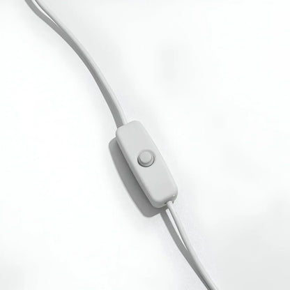 Drewniana lampka stołowa z figurką zwierzęcia