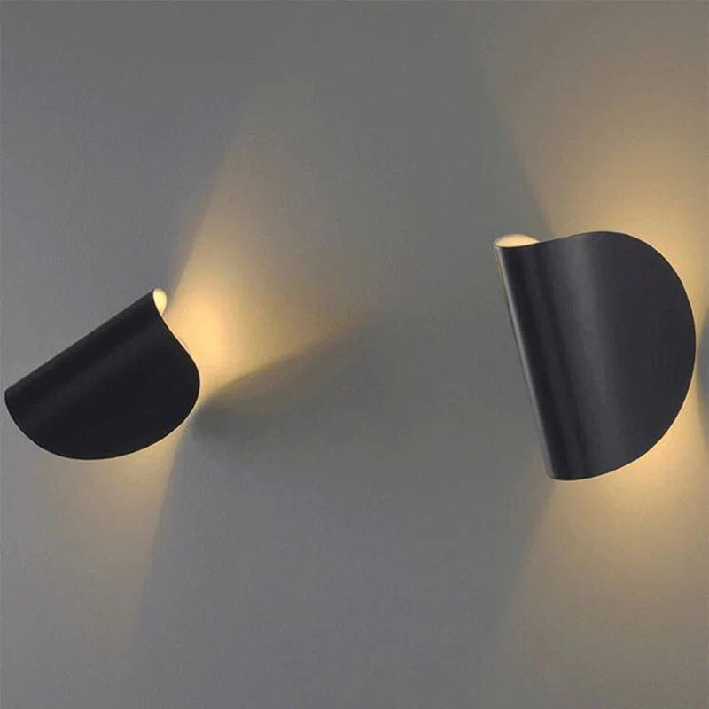 Nowoczesna Kolorowa Lampa Ścienna LED w Stylowym Wzornictwie