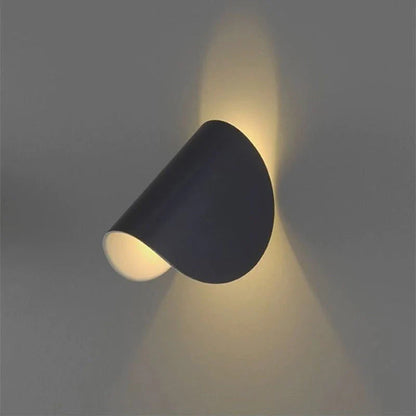 Nowoczesna Kolorowa Lampa Ścienna LED w Stylowym Wzornictwie
