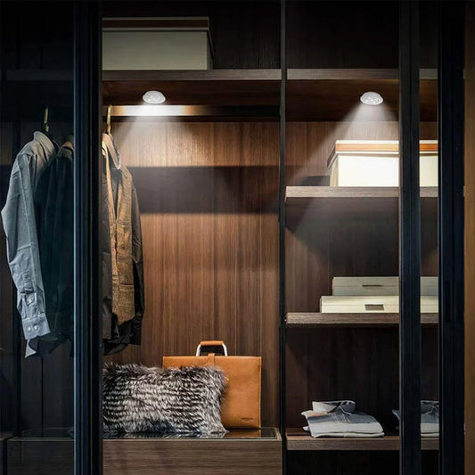 Inteligentne Oświetlenie Sufitowe LED z Funkcją Trybu Gotowości – Energooszczędne i Wszechstronne