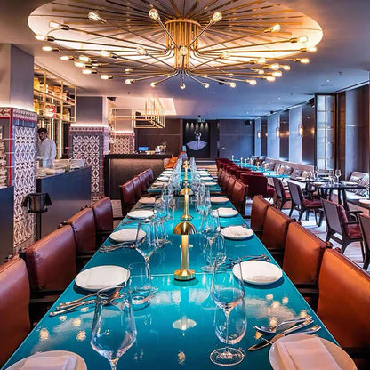 Elegancka LED-owa lampa stołowa