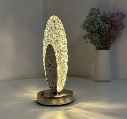 Elegancka Lampka Stołowa w Pawim Designie