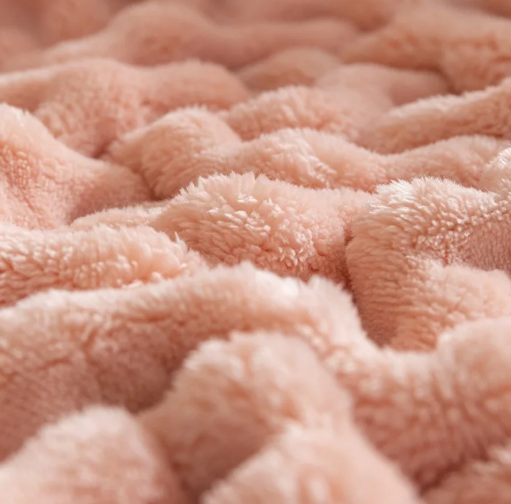 Luksusowy koc z polaru z wypukłą strukturą