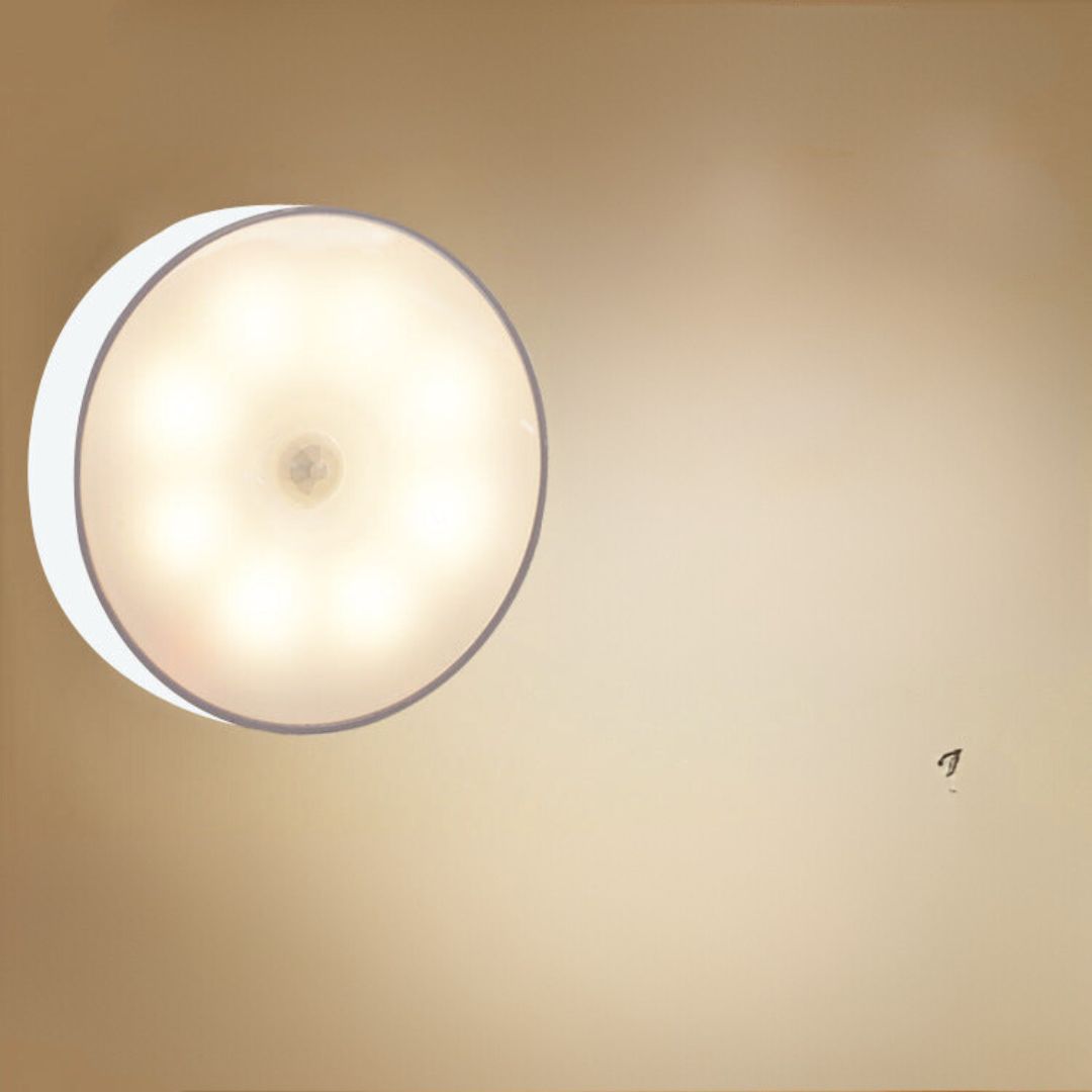 Inteligentne Oświetlenie z Czujnikiem Ruchu