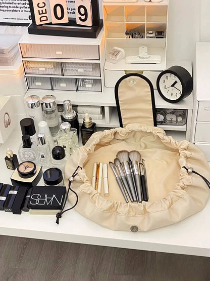 Wodoodporna Kosmetyczka z Dużą Przestrzenią do Przechowywania