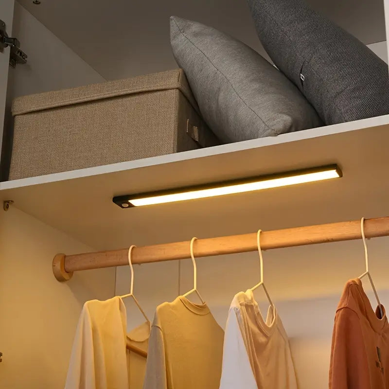 Praktyczne Paski LED z Czujnikiem Ruchu