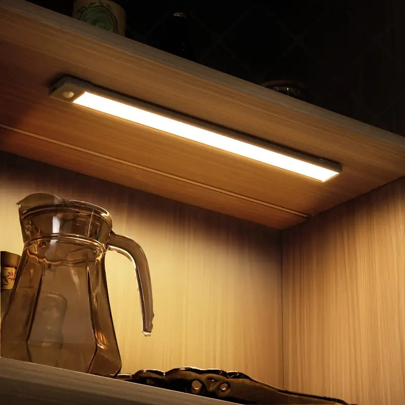 Praktyczne Paski LED z Czujnikiem Ruchu